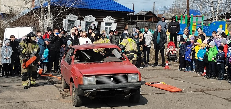 В гостях у огнеборцев 30 пожарной части города Усть-Кута.